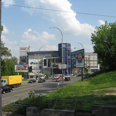 Apartment Near The Central Railway Station Kiev Esterno foto