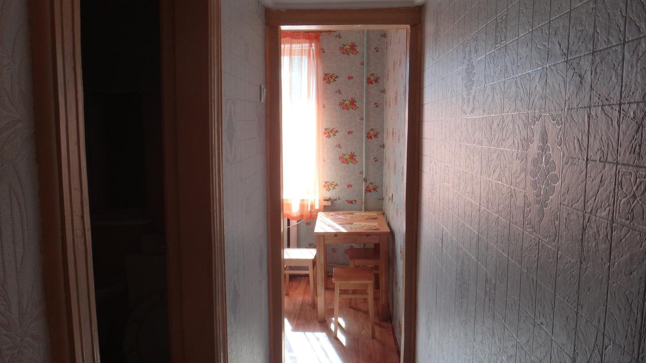 Apartment Near The Central Railway Station Kiev Esterno foto